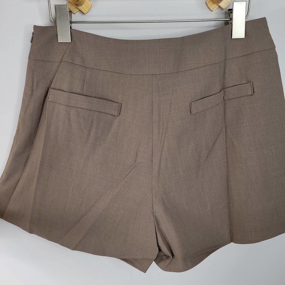 Revolve Line & Dot brown pleated shorts Med - Picture 8 of 13